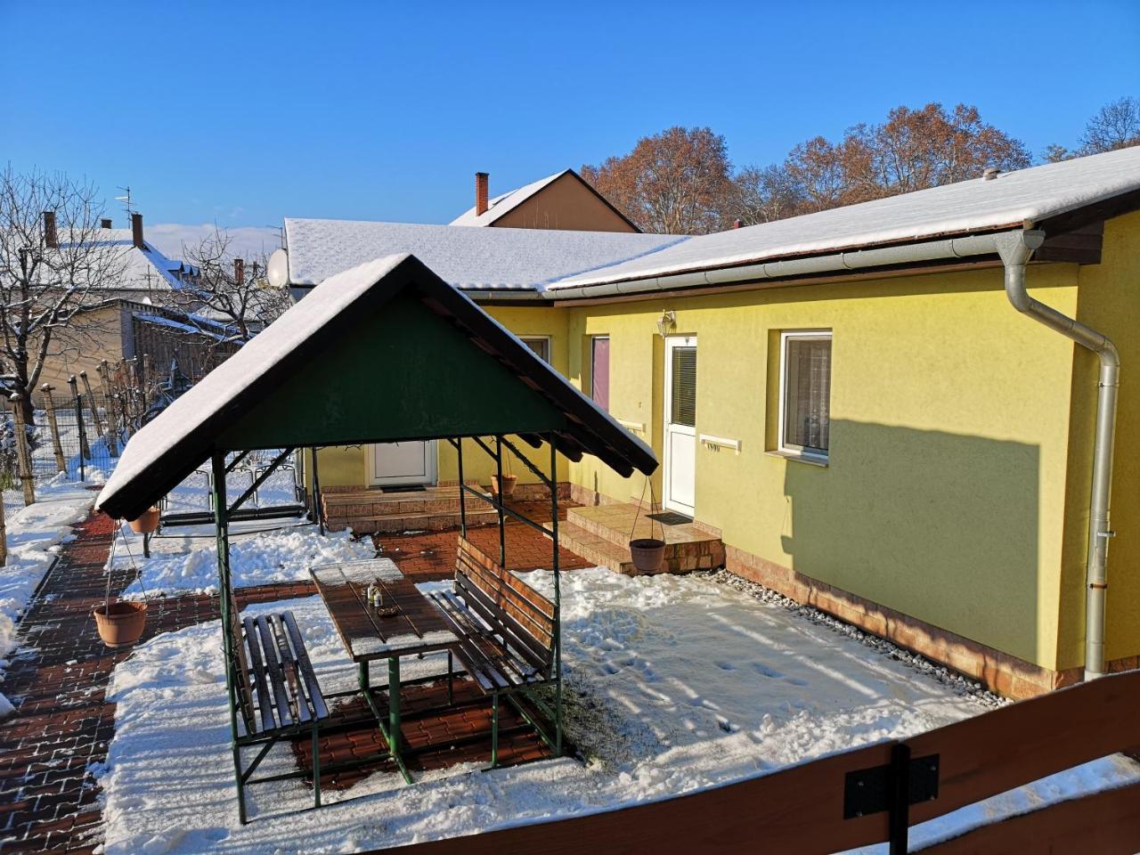 Apartment Kaszas Garden Mosonmagyarovar