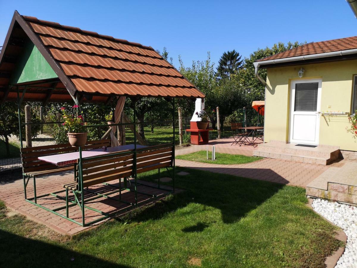Kaszas Garden *